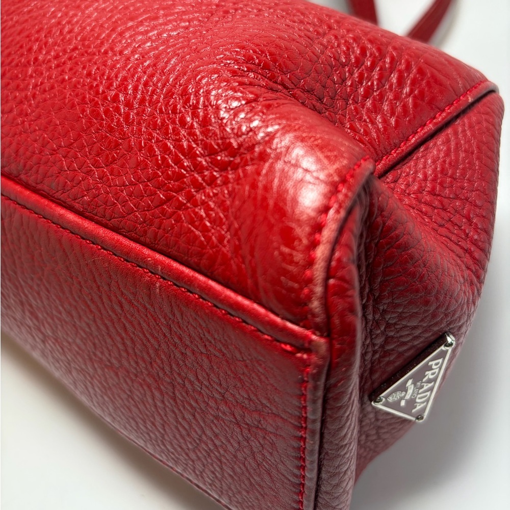 Prada Vitello Easy Red Leather East West Shoulder Bag - Picture 14 of 16